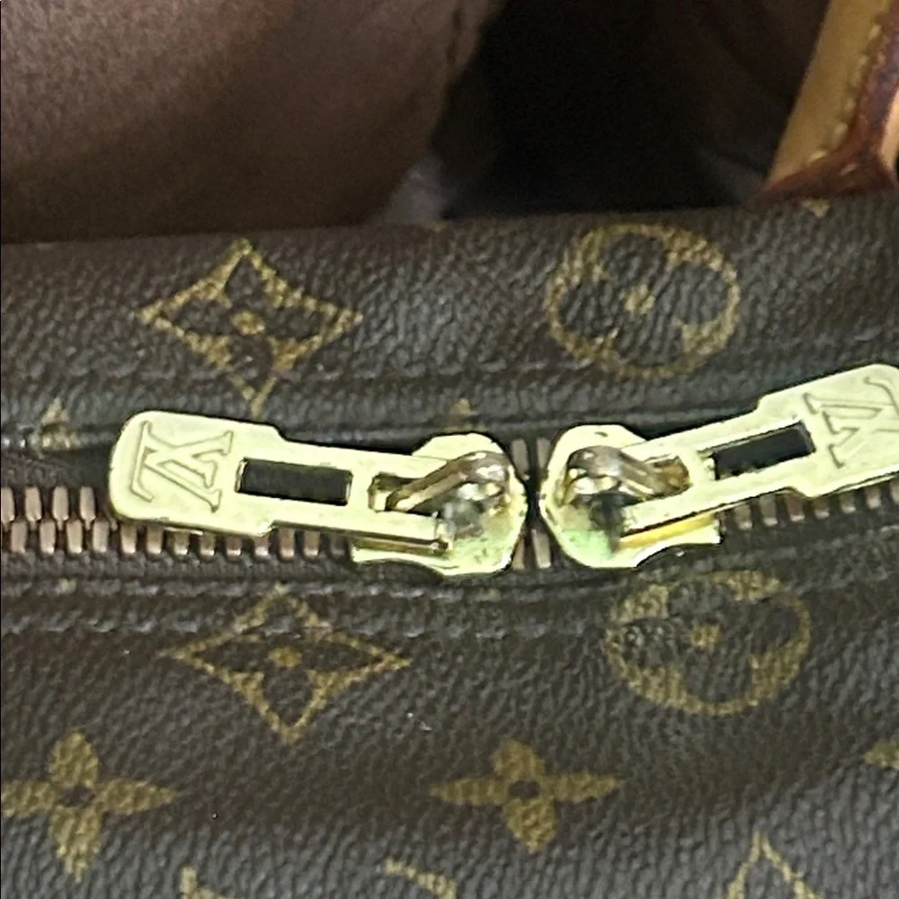Sale!!! Louis Vuitton Brown and Tan Monogram Travel Bag